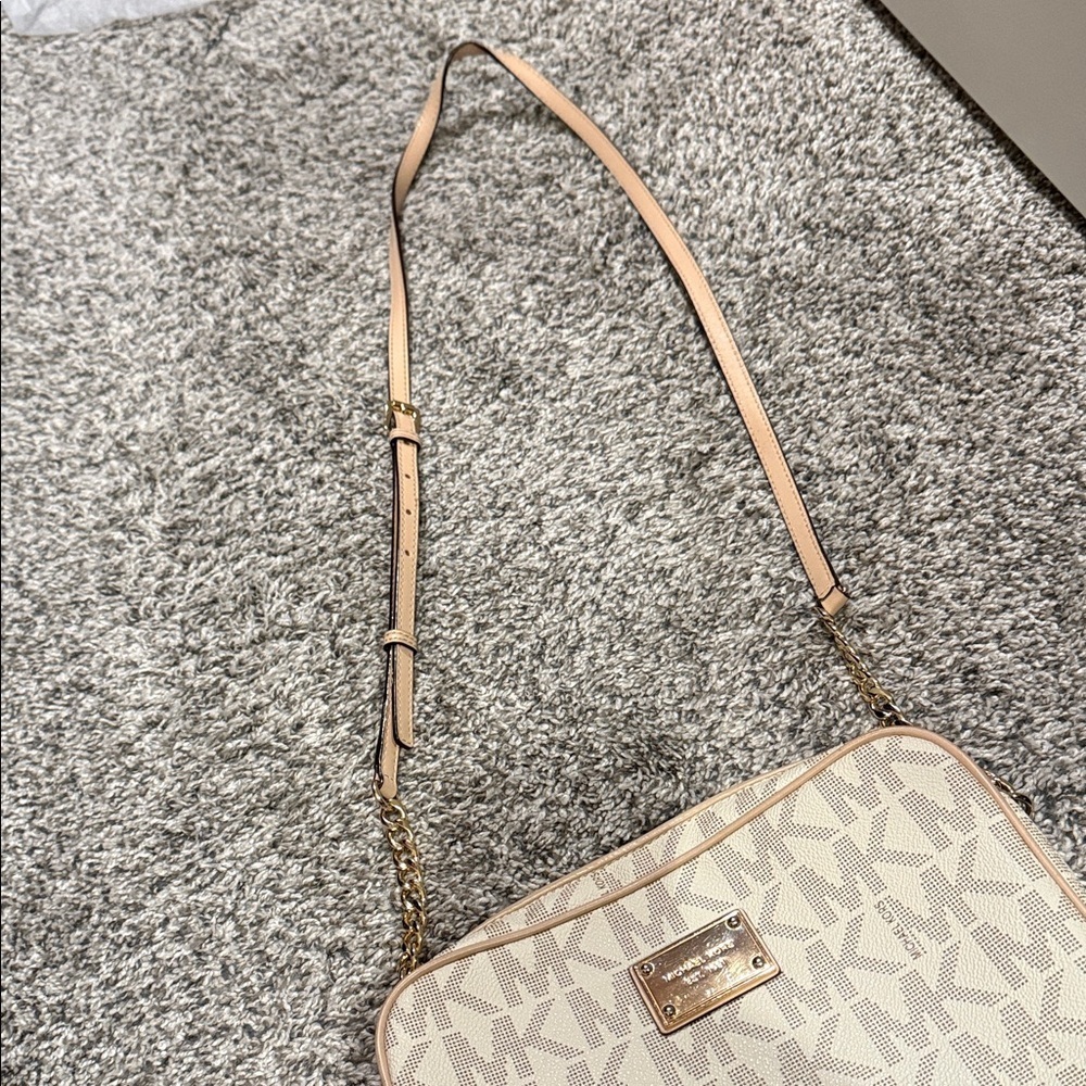 Michael Kors MK Cream Crossbody Bag purse handbag designer clutch bag wallet - Picture 8 of 10